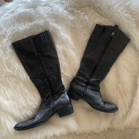 Black knee high boots - Picture 7 of 8